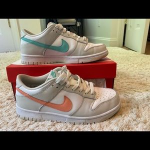 Womens Nike Dunks